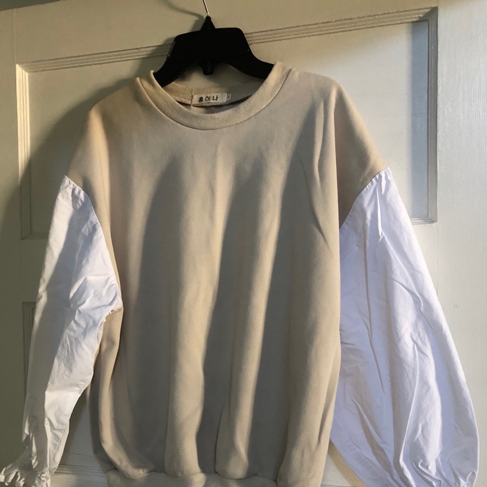 Two toned sweatshirt